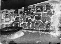 Собрание античных и средневековых надгробий во дворе музея