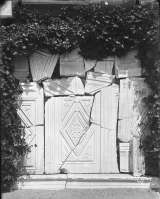 Medieval altar screens excavated from the churches of Chersonesos